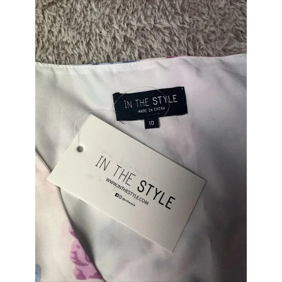 In The Style Maternity Darby Dress Puff Sleeve Multi US 6- UK 10 New - Picture 8 of 16